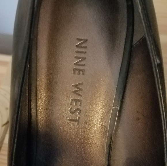 Black heels - Picture 2 of 6